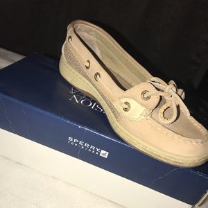 Women Boat Shoe - Size 6.5 - Sperry
